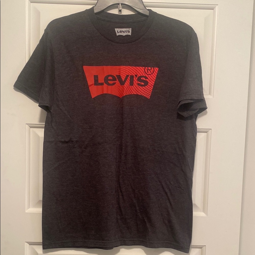 Levi's Gray Short Sleeve Tee with Red Logo
